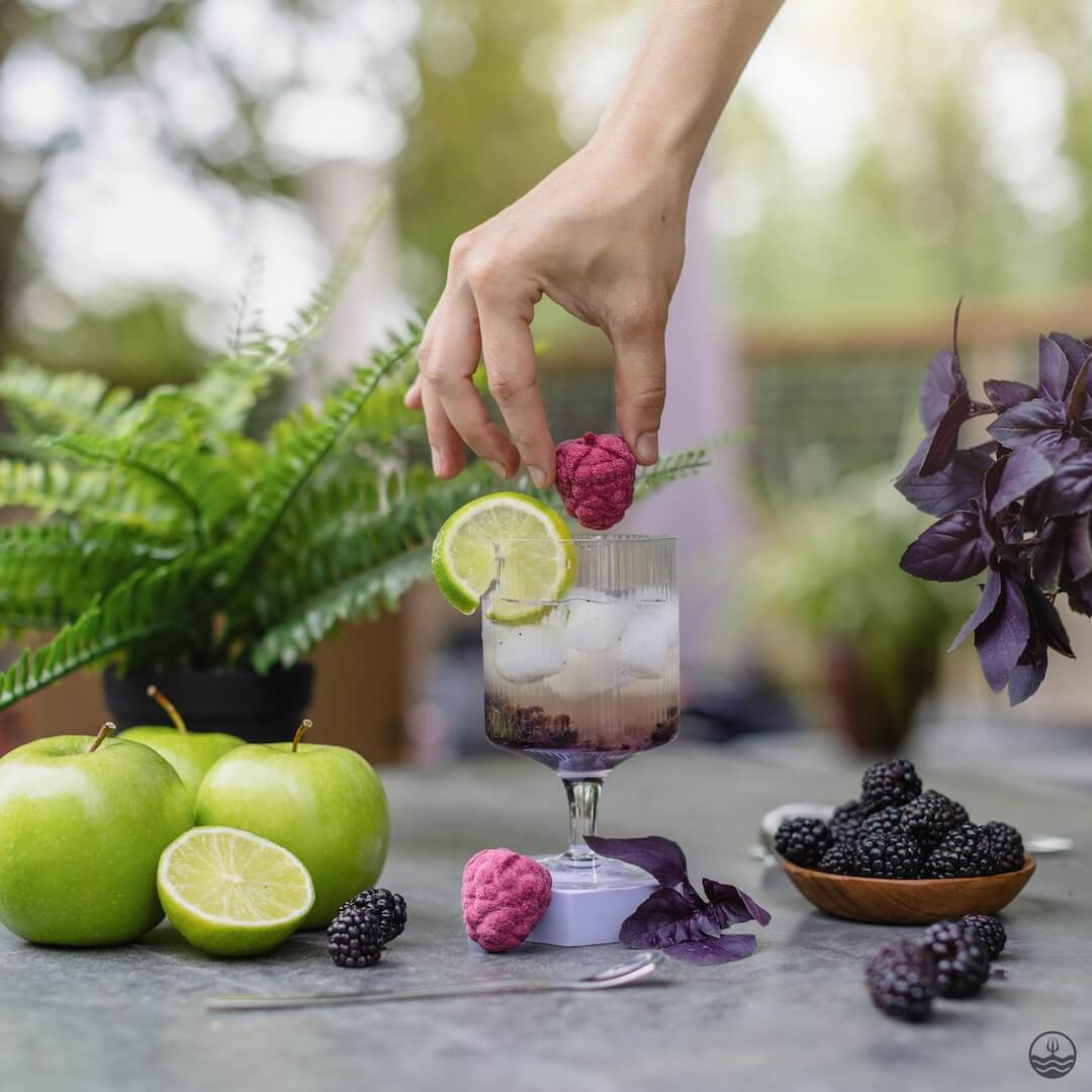 Blackberry, Green Apple & Vanilla Cocktail Bomb