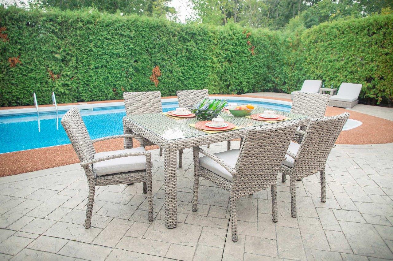 Tulip 7-Piece Dining Set with Sunbrella® Cushions